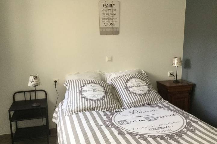 Location de vacances pour 6 personnes, avec terrasse à Hauterives - 2