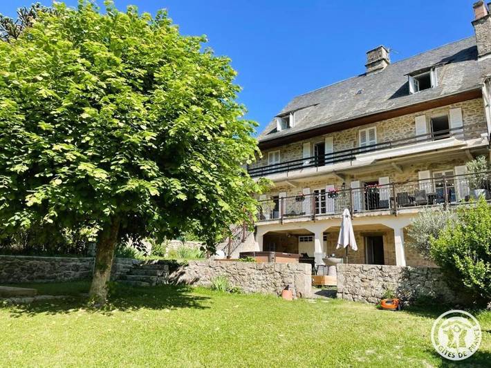 Gîte pour 6 personnes à La Roche-Canillac