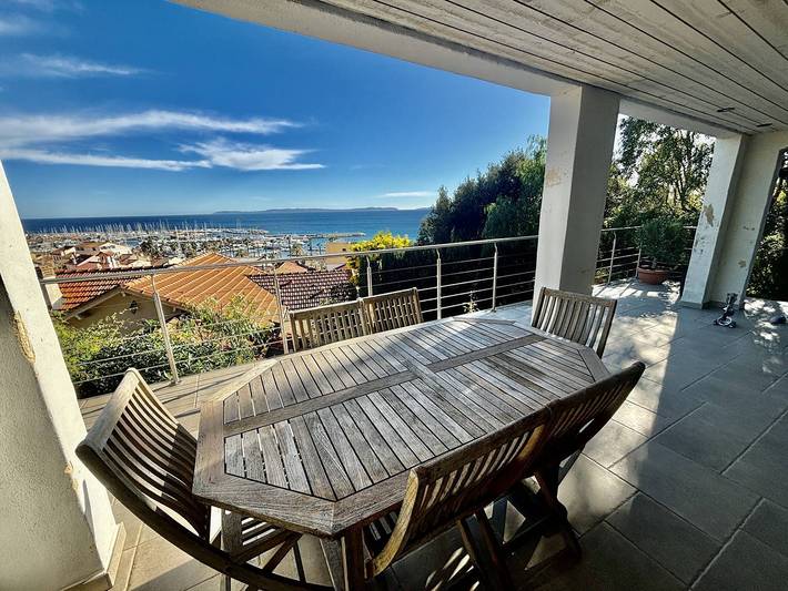 Villa pour 6 personnes, avec terrasse, animaux acceptés dans Le Lavandou - 4