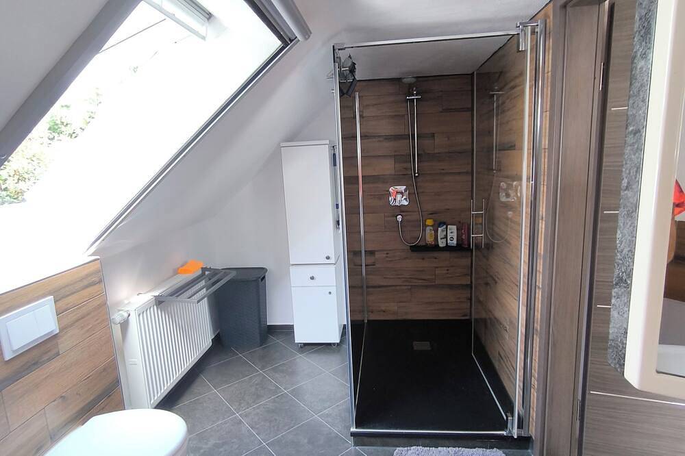 Ganze Wohnung, Ferienwohnung \"Traumblick\" für bis zu 6 Personen im Fränkischen Seenland in Treuchtlingen, Frankenalb