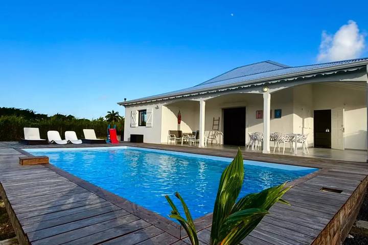 Villa pour 6 personnes, avec jardin et piscine en Guadeloupe