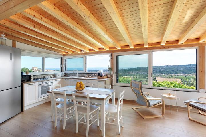 Villa 'Found House – Meer- & Ätnablick' mit Meerblick, Wlan und Klimaanlage in Giarre, Ätna