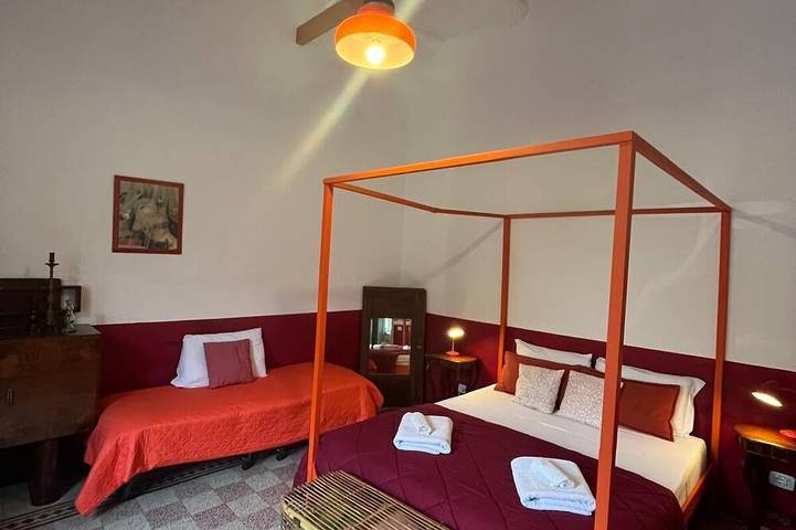 Appartement entier, Cavour Charming terraced apartment in the Historic Center of Naples in Naples, Province de Naples
