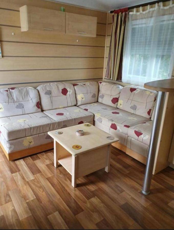 Location de vacances pour 6 personnes, avec Terrasse ainsi que Jardin et Vue à Bressuire - 4