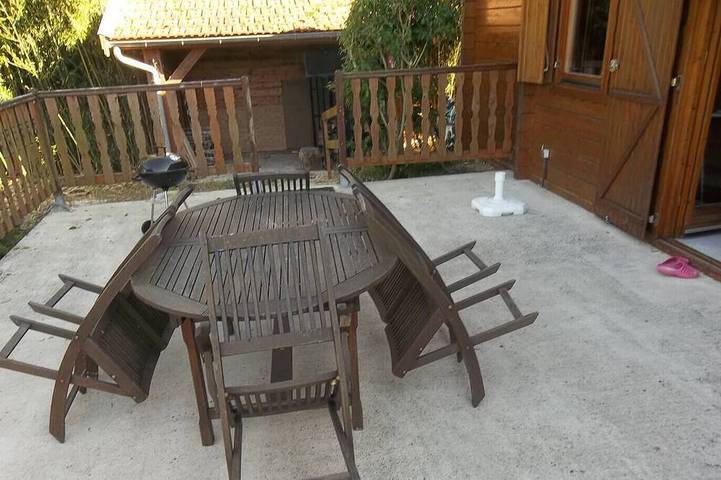 Location de vacances pour 8 personnes, avec jacuzzi et piscine ainsi que terrasse et jardin à Châtillon-sur-Broué - 4