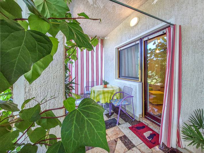 Ferienwohnung für 2 Personen, mit Garten und Terrasse in Malinska - 4