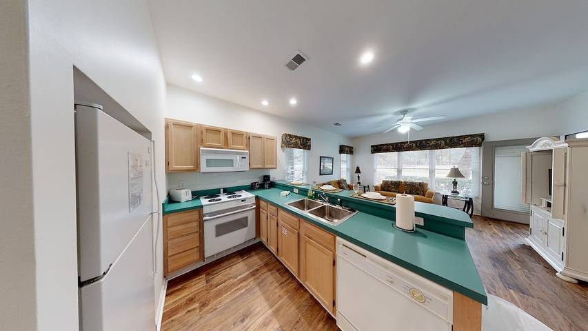 Vacation rental for 8 people, with balcony and pool as well as hot tub in Sunset Beach (NC)