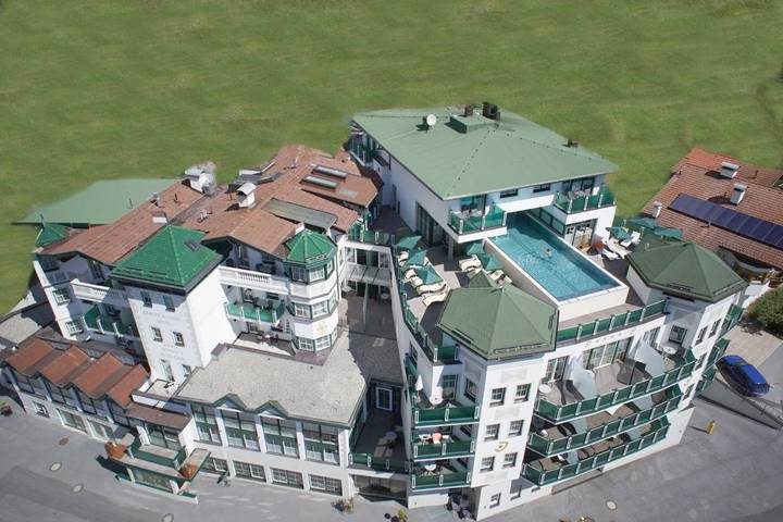 Hotel für 3 Personen, mit Balkon und Pool sowie Sauna und Whirlpool in Serfaus