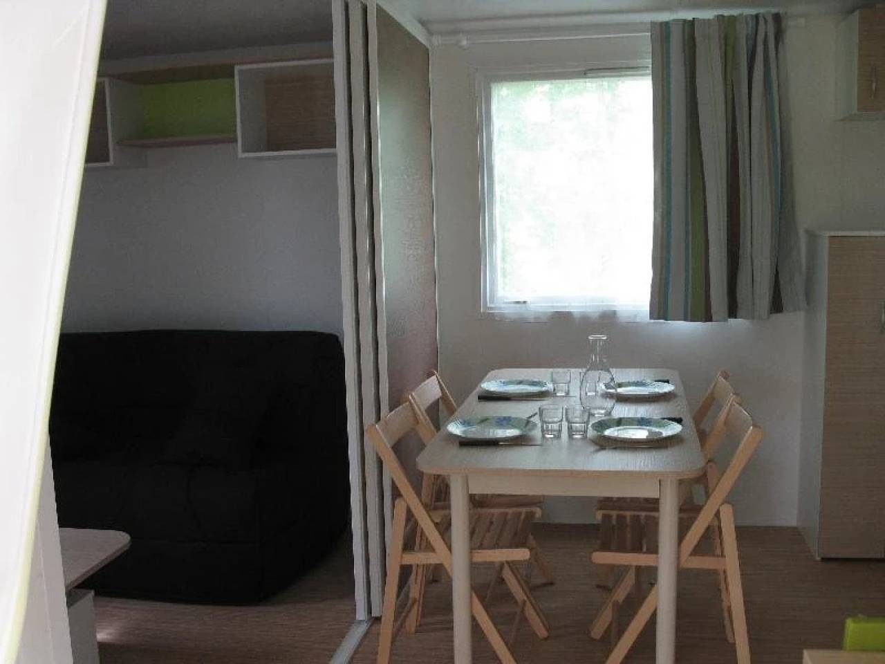 Zecamping 4* piscine couverte dog friendly jacuzzi mobil-home Bbq 24m2 in Apremont, Vallée de la Loire