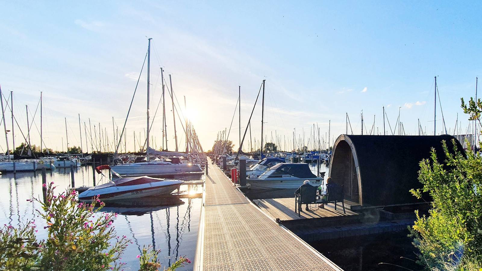Marina Parcs — Water Bubble Jachthafen Muiderzand Almere in Holländische Küste