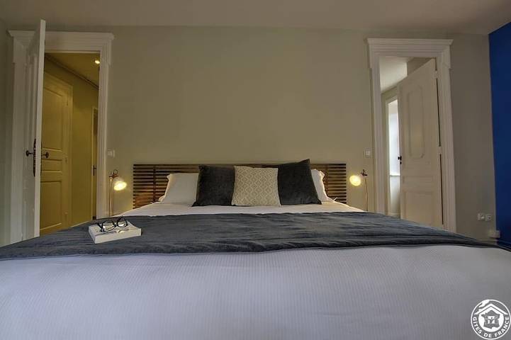 Location de vacances pour 15 personnes, avec balcon et jardin à Montmerle-sur-Saône - 2