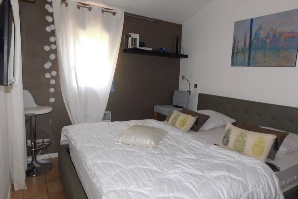 Provencal mansion with swimming pool in the heart of the Alpilles \"La reverie\". in Maussane-les-Alpilles, Arles und Umgebung