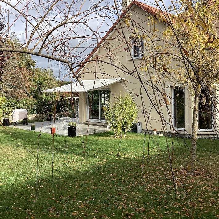 Chambre d’hôte pour 2 personnes, avec jardin ainsi que vue et terrasse à Marieulles