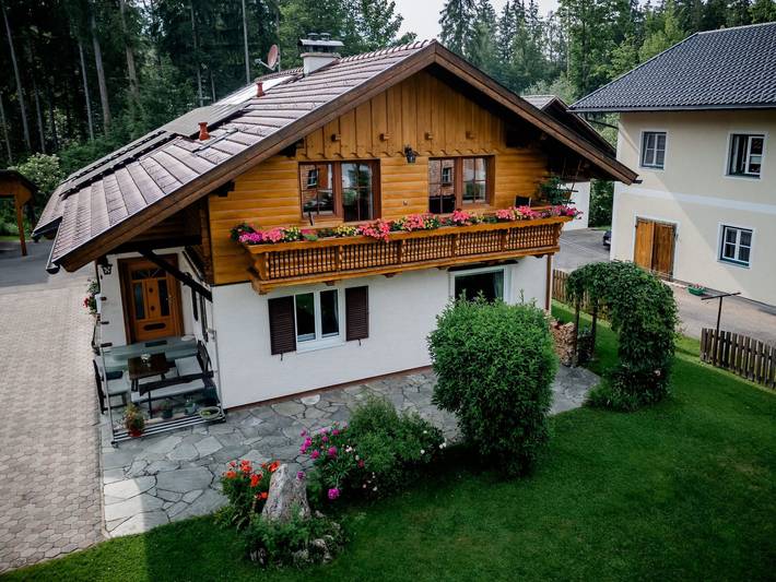 Ferienwohnung für 4 Personen, mit Balkon und Terrasse in Strobl - 3
