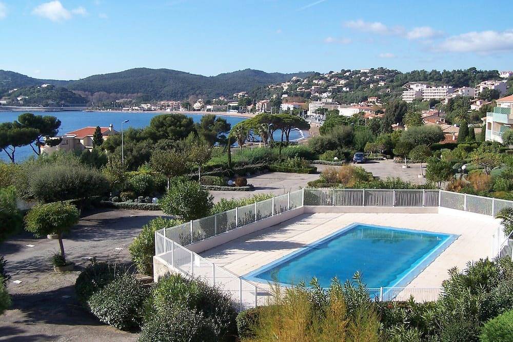 Studio cabine, vue mer à Agay, classé 2* pour 2 adultes + 2 enfants in Saint-Raphaël, Massif de l'Esterel