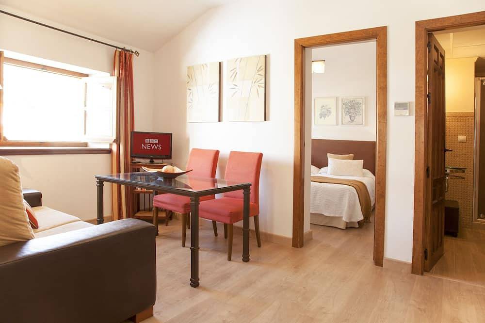 Beautiful And Central House For Up To 8 Guests in Distrito Centro (Córdoba), Cordoba