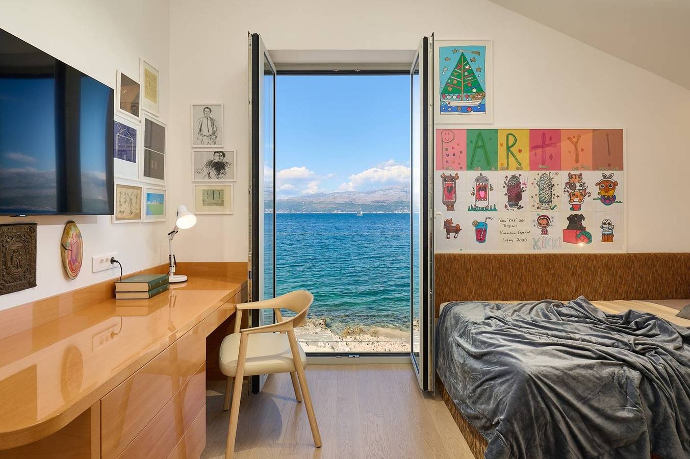 Luxury Seafront Villa Casa Familija Brac with Pool in Supetar, Brac