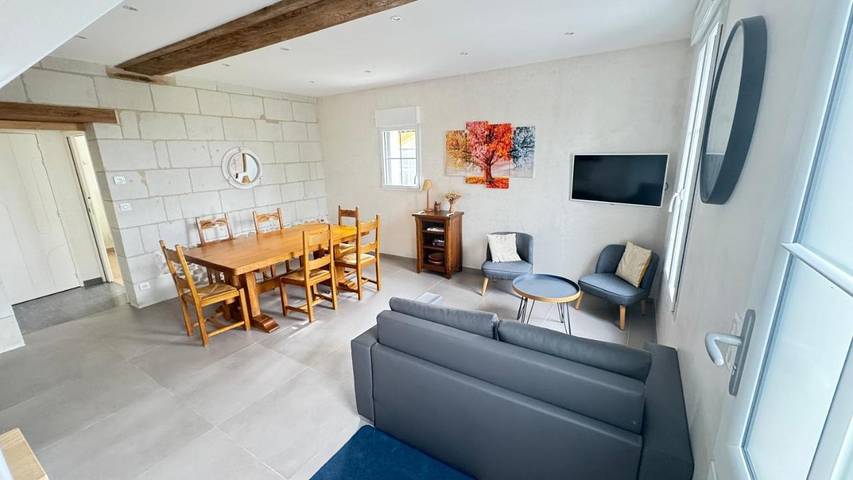 Location de vacances pour 7 personnes, avec terrasse et jardin à Beaufort-en-Vallée - 2