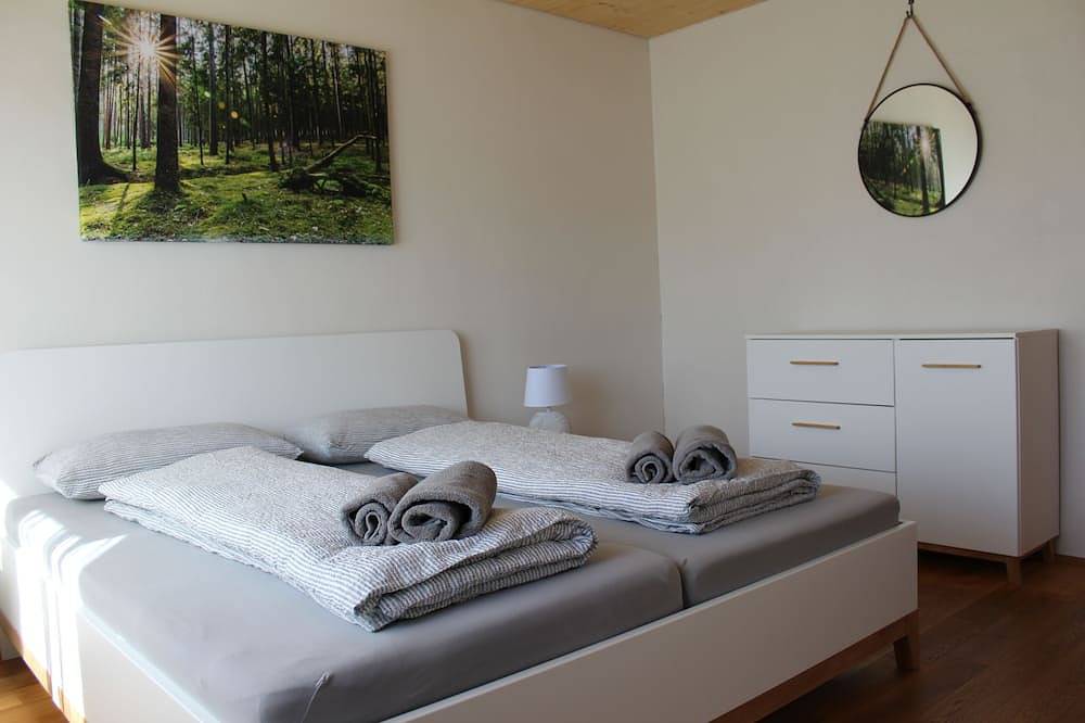 Ganze Wohnung, \"Auszeit\" in schöner Ferienwohnung in ökologischer Bauweise in Renchen, Mittlerer Schwarzwald