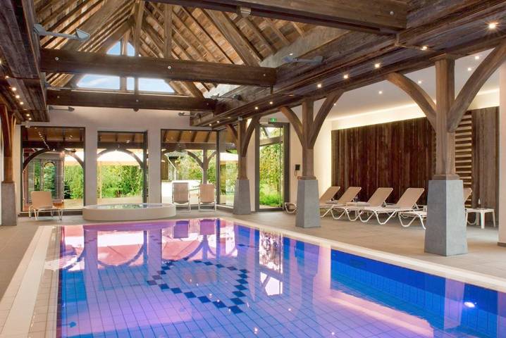 Hôtel pour 4 personnes, avec sauna et piscine ainsi que jardin et vue, animaux acceptés