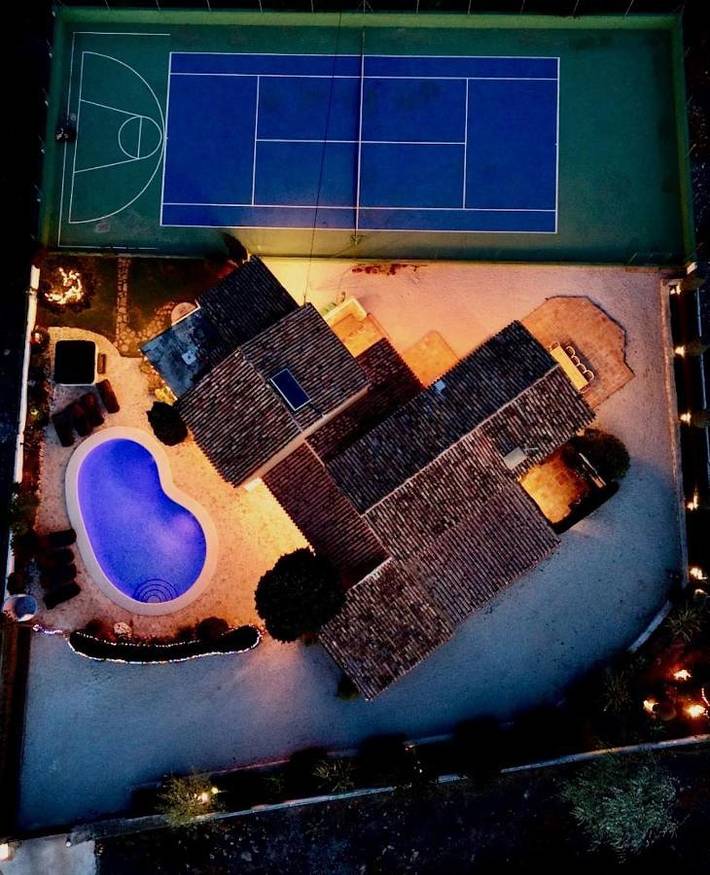 Chalet para 16 personas, con sauna y piscina además de vistas y jardín, Se admiten mascotas en Parc Natural del Montgó