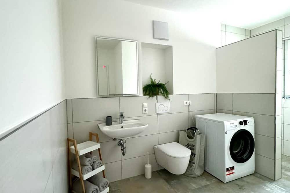 Ganze Wohnung, Centrical - Netflix - Queensize Bed in Bruchsal, Kraichgau