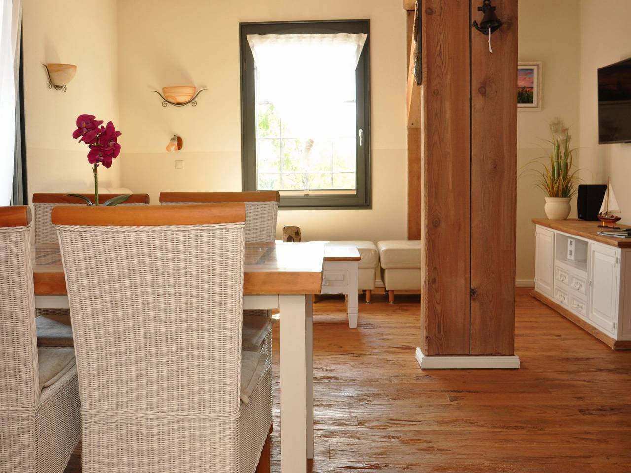 Ganze Wohnung, Ferienwohnung für 4 Personen mit Balkon/Terrasse in Barth, Vorpommern
