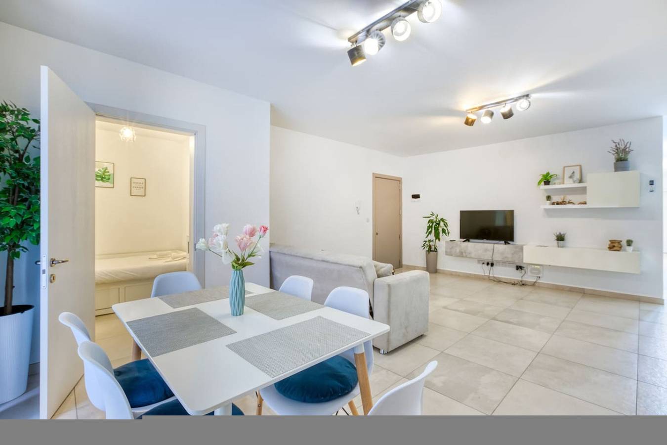 Ganze Wohnung, Central Msida | Modern, Bright & Comfortable in Msida, Insel Malta