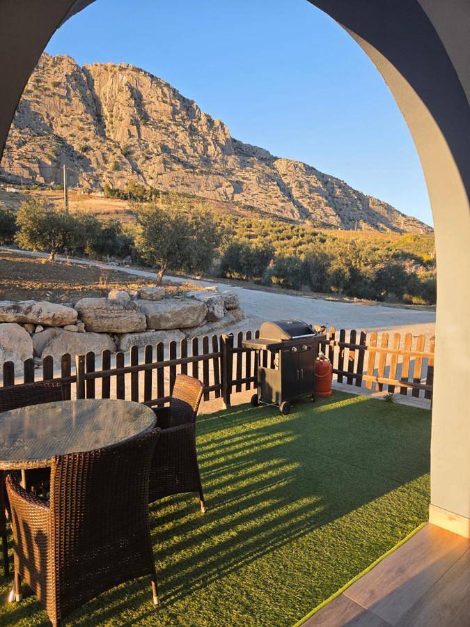 Casa rural para 5 personas, con jardín además de vistas y piscina en Valle de Abdalajís - 2