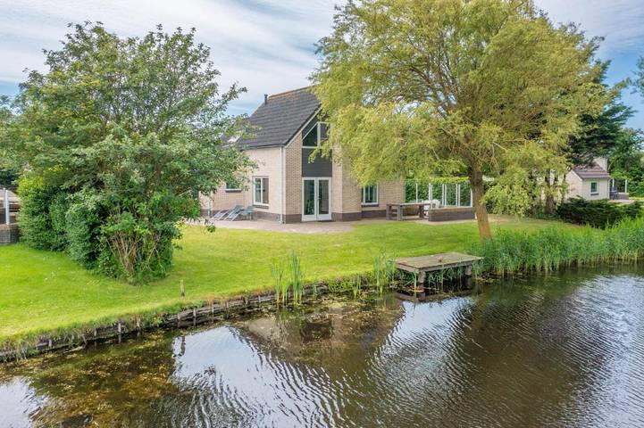 Villa voor 6 personen, met terras en tuin, kindvriendelijk in De Koog