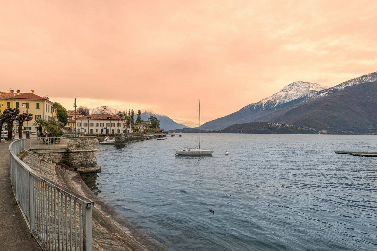 Apartamento entero, Apartamento de vacaciones para 6 personas con vistas al lago in Dongo, Lago de Como