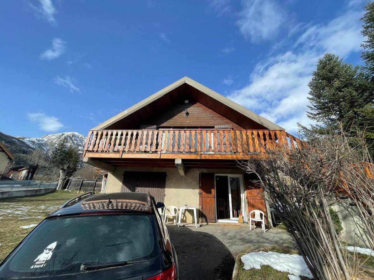 Appartement entier, Le Picoulet : Appartement tout confort Coeur de village( 5/7 ) in Allos, Région Castellane