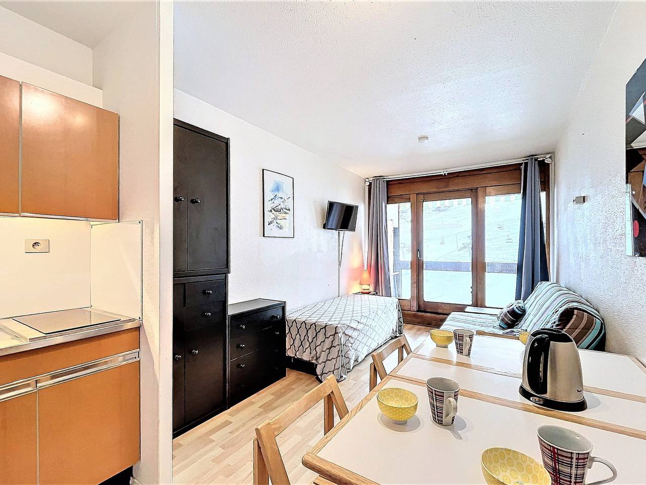 Studio entier, Studio lumineux au centre avec balcon in Le Corbier, Villarembert