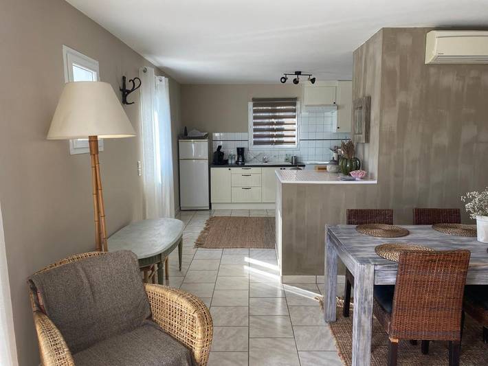 Chambre d’hôte pour 2 personnes, avec jardin ainsi que piscine et vue à Entrecasteaux - 4