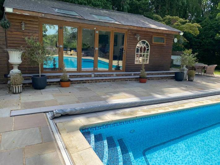 Albergue para 4 personas, con jardín además de vistas y piscina, Se admiten mascotas - 1