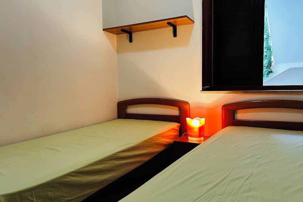 Entire apartment, Lovely ground floor Moon Drop in Lido Marini, Gulf of Taranto