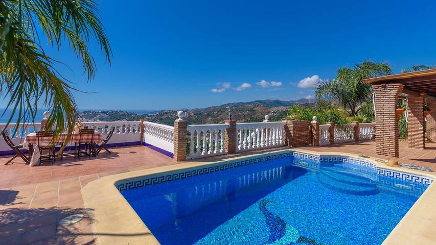 Casa rural para 6 personas, con piscina y balcón/terraza, Se admiten mascotas en Almuñecar - 2