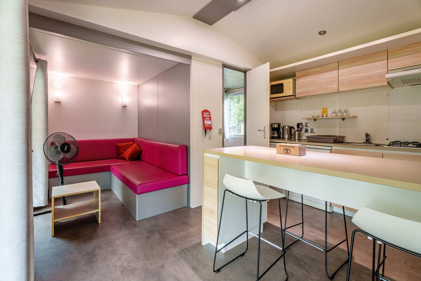 Appartement entier, Appartement 'Lydia's Mobilhome' avec piscine commune, terrasse privée et jardin privé in Boofzheim, Région de Sélestat-Erstein
