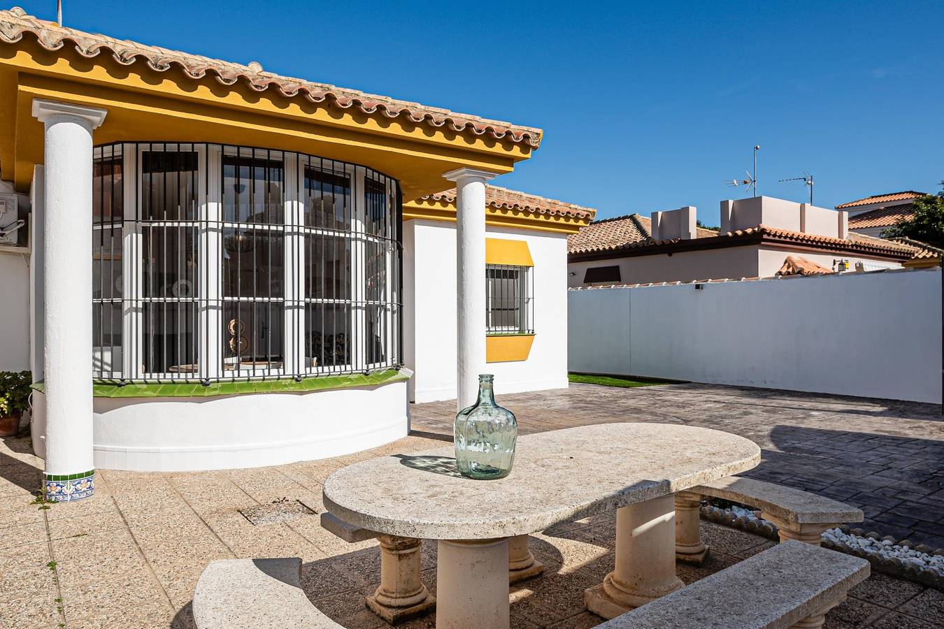 Alquiler de Chalet con Aire Acondicionado y piscina privada. in Sancti Petri, Chiclana de la Frontera