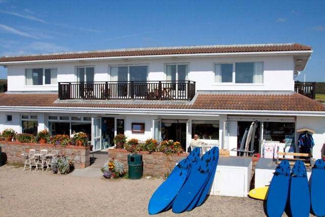 Gîte pour 6 personnes, avec terrasse et vue dans Îles Anglo-Normandes - 4