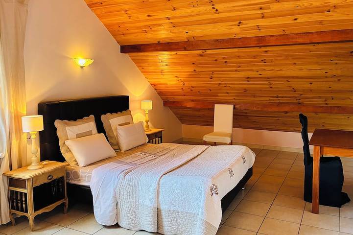 Gîte pour 6 personnes, avec jardin à Le Glaizil - 3