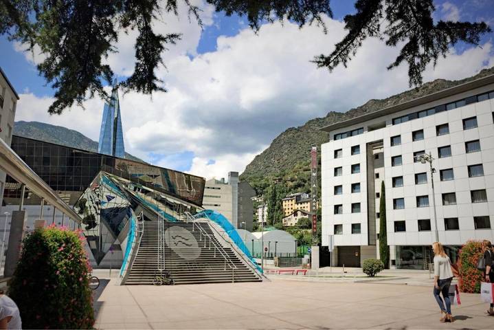 Hôtel pour 2 personnes, avec vue dans Escaldes-Engordany - 2
