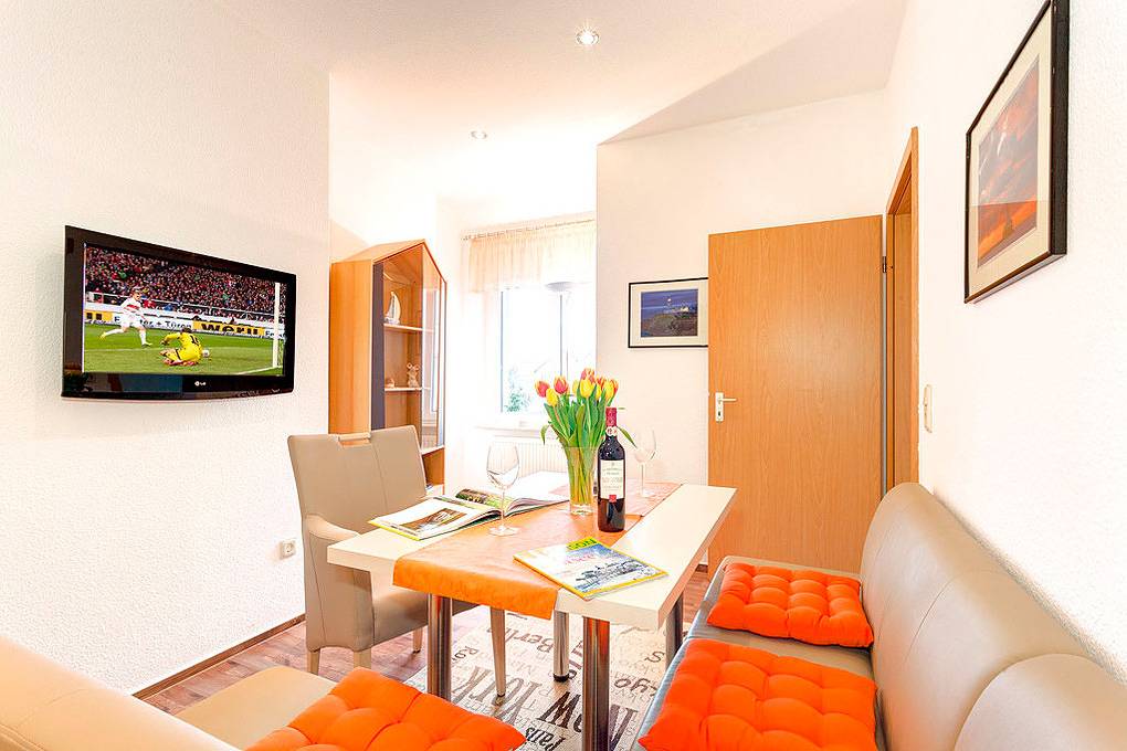 Ganze Ferienwohnung, Haus Diana, Nr. 7 in Zinnowitz, Usedomer Norden