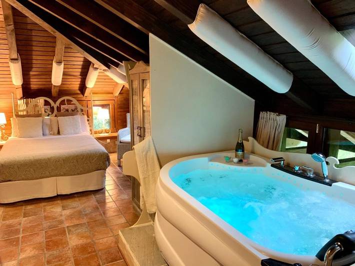 Casa rural para 2 personas, con Jacuzzi y Terraza además de Jardín y Sauna en Las Encartaciones - 4