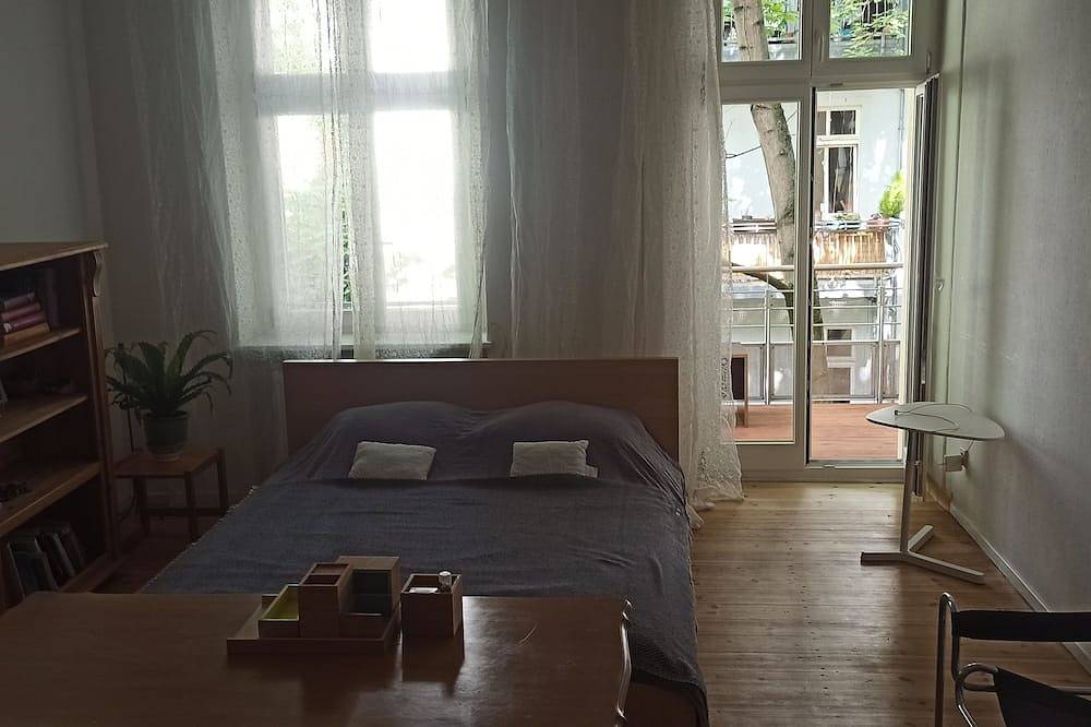 Ganze Wohnung, Great copyright appartment in Prenzlauer Berg in Prenzlauer Berg Berlin, Berlin