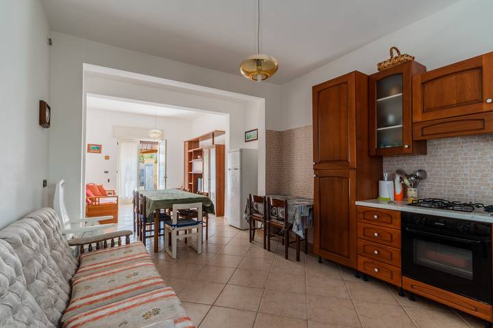 Location de vacances pour 8 personnes, avec jardin, adapté aux familles à Torre Lapillo - 3