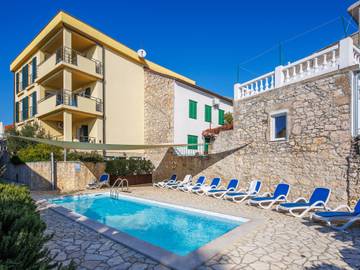 Ferienwohnung für 4 Personen, mit Balkon in Novi Vinodolski