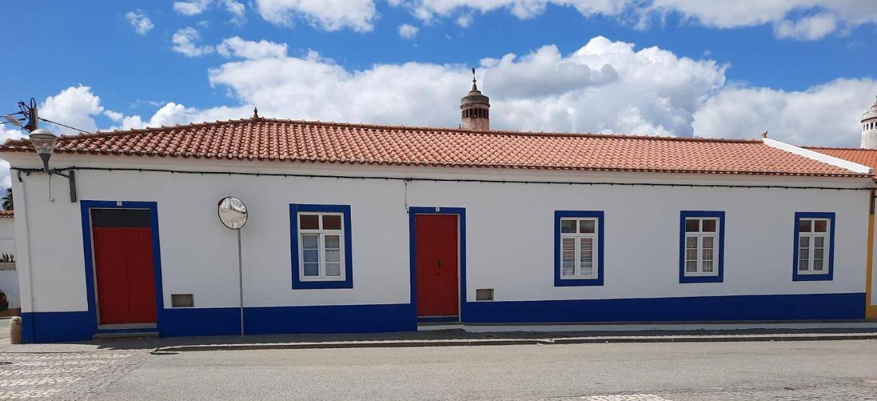Ervidel Guest House - N2 (km 607) in Distrito de Beja