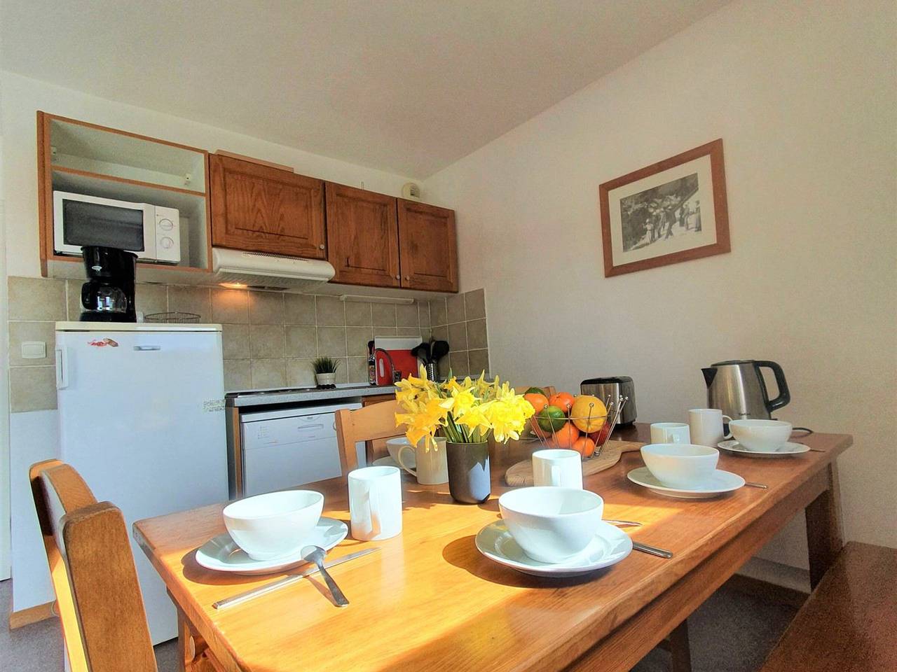 Ganze Wohnung, Wohnung für 6, Südbalkon, 100m zu Pisten in Saint-Étienne-en-Dévoluy, Le Dévoluy