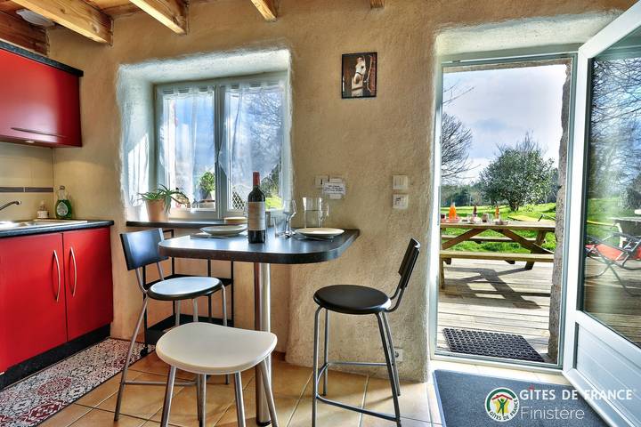 Ty Mor Ruz in Huelgoat, Châteaulin region